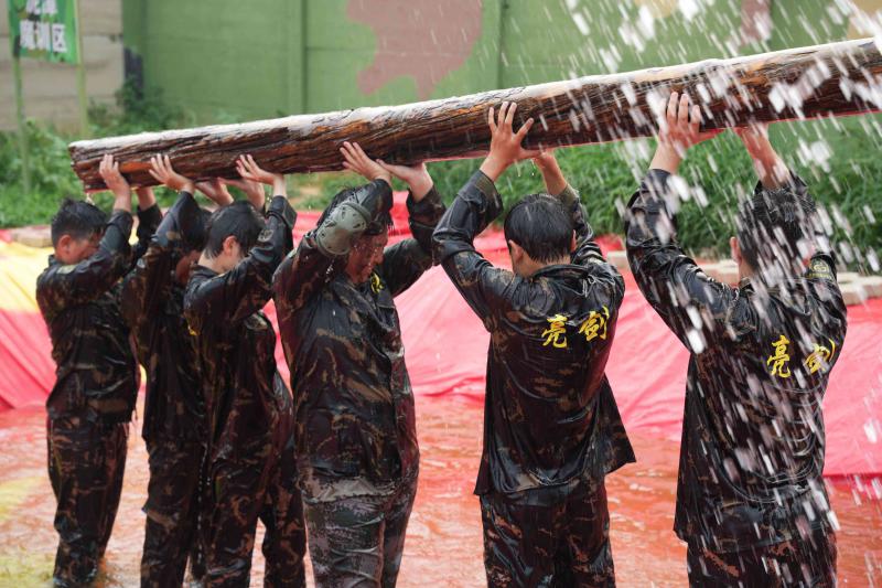 长沙少儿夏令营培养孩子读数好习惯